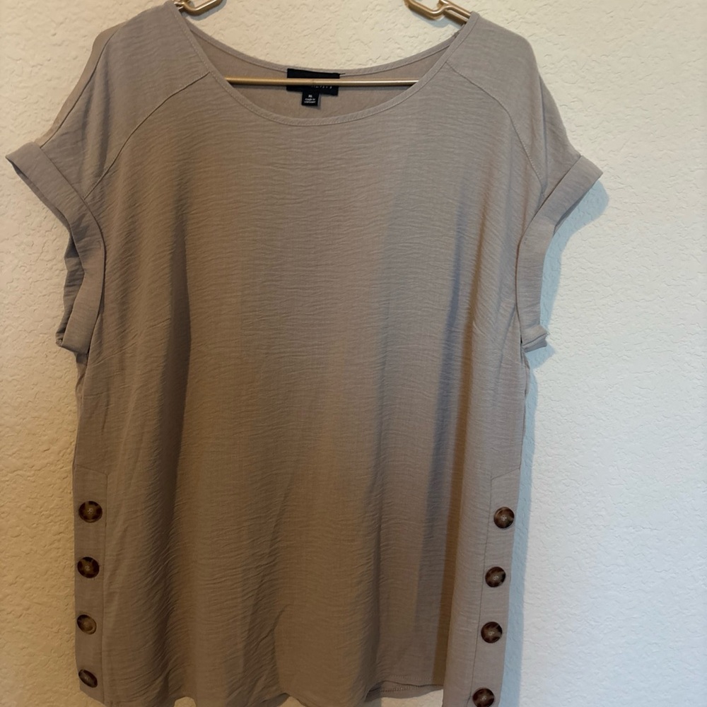 Fortune + Ivy Beige XL Wide Buttons Shirt